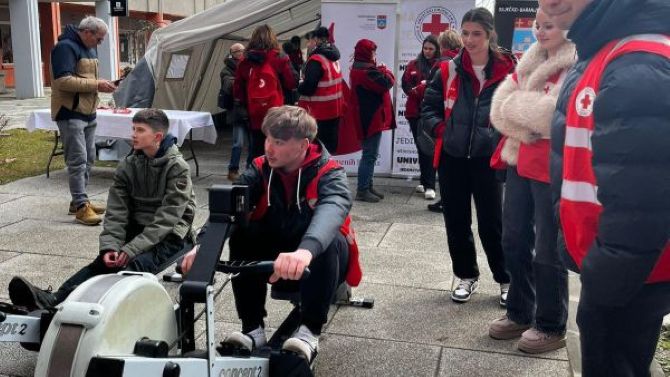 Uz Dan crvenih haljina