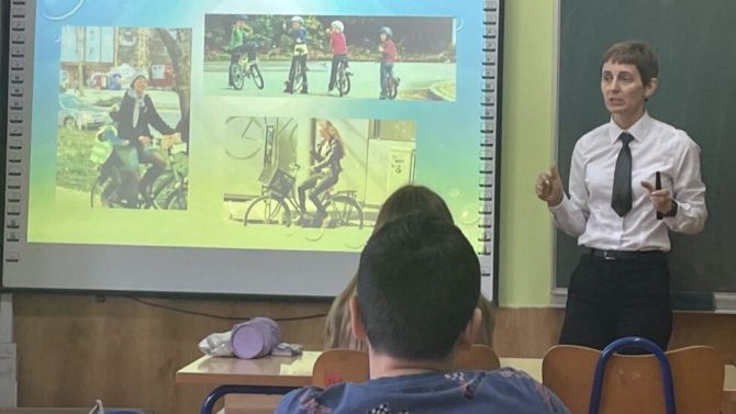 Edukativno predavanje „Biciklirajmo, biciklističkom“ u PŠ Ivanovci