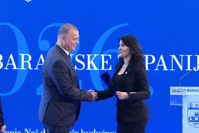 NOVI KBC OSIJEK ULAZI U FAZU REALIZACIJE: Na Dan Osječko-baranjske županije uručen ugovor za najveći zdravstveni projekt istoka Hrvatske