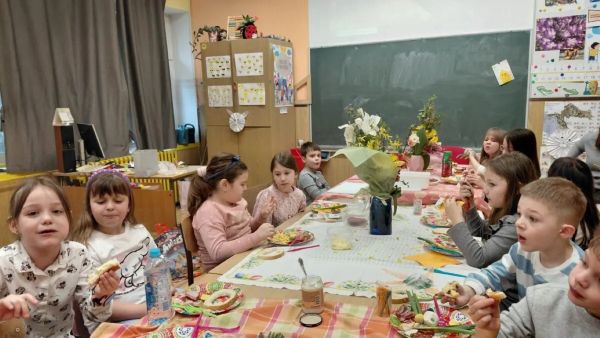 Uskršnji doručak u školi